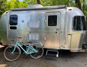 Airstream RV Flying Cloud 19CB