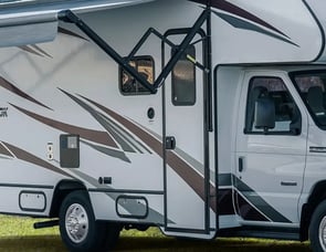 Winnebago Outlook 22C