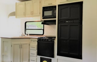 Easy to Tow 31' Fifth Wheel, Sleeps 6, Bunkbed ***We Deliver***