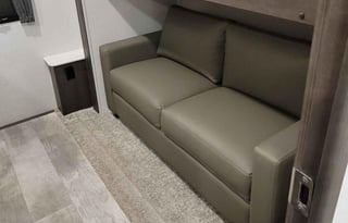 37’ bumper pull travel trailer