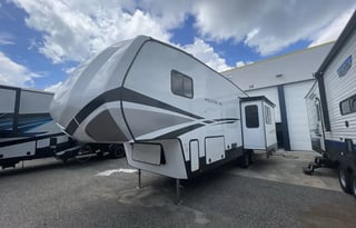 2024 Dutchman Astoria 5th Wheel with Bunkhouse