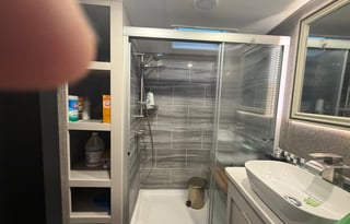family size 2 bedroom Spacious Luxury Fifth Wheel