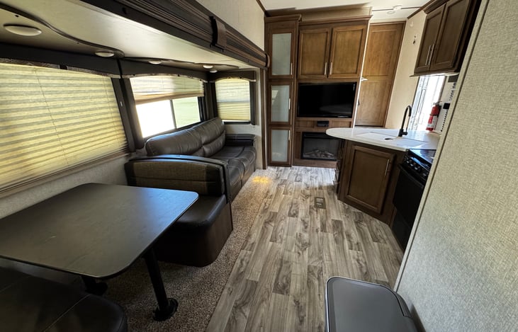 Living room / kitchen