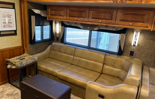 2015 Tiffin Motorhomes Allegro 31 SA