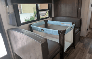 goFAR! 2021 Keystone Cougar 22MLS. Fully Equipped!