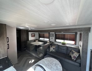 Forest River RV Wildwood X-Lite 282QBXL