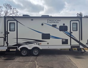 Coachmen RV Freedom Express Select 28.7SE