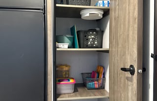 SLEEPS 6 + Outdoor fridge & Grill