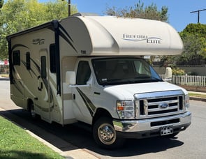 Thor Motor Coach Four Winds 23U