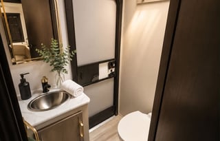 Flagship | Luxury Family Bunkhouse