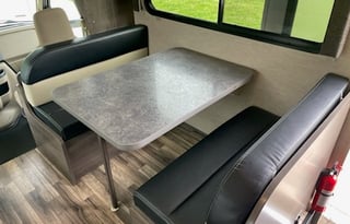 2016 Winnebago Minnie Winnie 25B