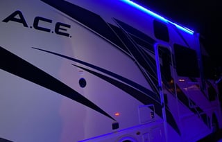 2021 Thor ACE 27.2 Motorcoach