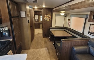 Family/Pet Friendly Large Camper Rental