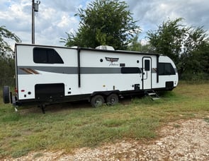 Forest River RV Wildwood X-Lite 273QBXLX