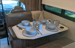 Family Adventure on Wheels 2019 Jayco Greyhawk
