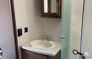 Keystone Cougar 34TSB East