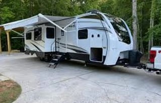 2022 Jayco Eagle 39' Spacious, Modern Luxury!