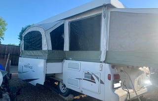 2001 Jayco Heritage Pop Up Camper - Sleeping 8