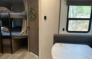 NEW 2024 Alliance RV Delta 251BH