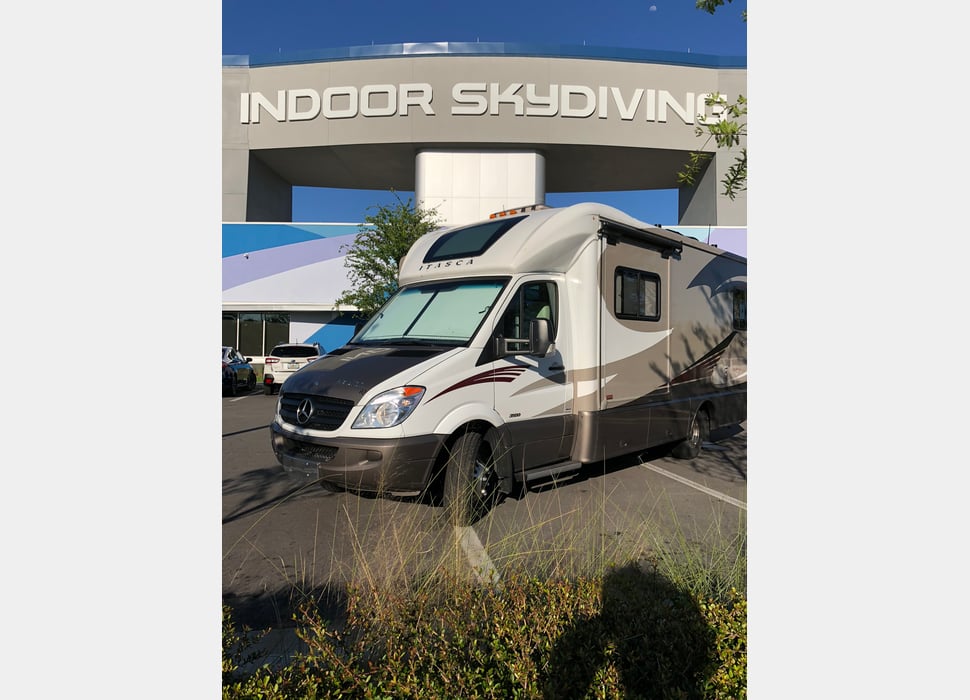 Class C Motor Home rentals in Roberts