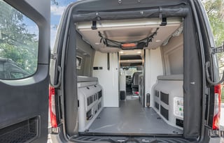 175 weekday 4X4 Solar Mercedes Van 2023Revel 44E