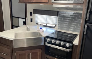 2019 Cherokee Forest River. Sleeps 10!