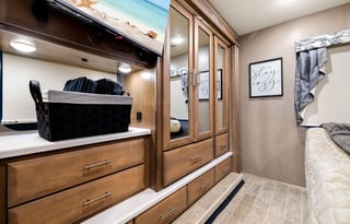 2021 Thor Motor Coach Miramar 35.2"Big Teddy"