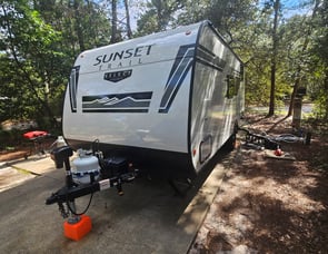 CrossRoads RV Sunset Trail 17 BHS