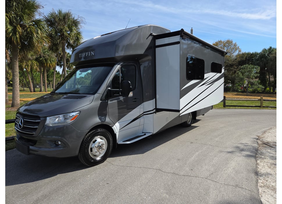 Class C Motor Home rentals in Wellington