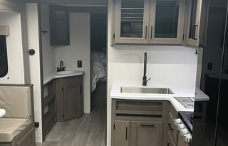 Brand New 2025 Grand Design Transcend Sleeps 8