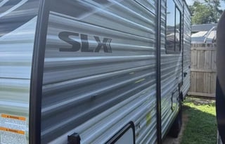 "Deja Vu" - Easy TOW - 2025 Jayco SLX - Sleeps 6-8