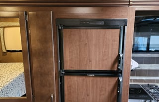 2019 Thor Motor Coach Chateau 31Y