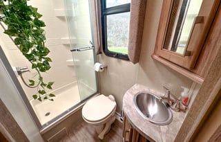 FLEXIBLE TIMES! Perfect floor plan w/ all you need