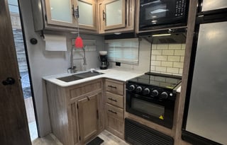 Cozy Up, Camp Out – pet-friendly 7 sleeper!