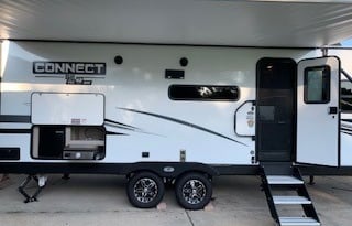 Chef Skuter's RV Rental - Get Skutin'