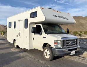 Thor Motor Coach Four Winds 23U