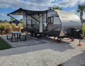 Forest River RV Cherokee Grey Wolf 25RR