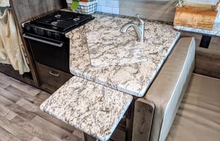 2019 Jayco Alante Sleeps 8 Comfy! Bunkhouse! Kids!