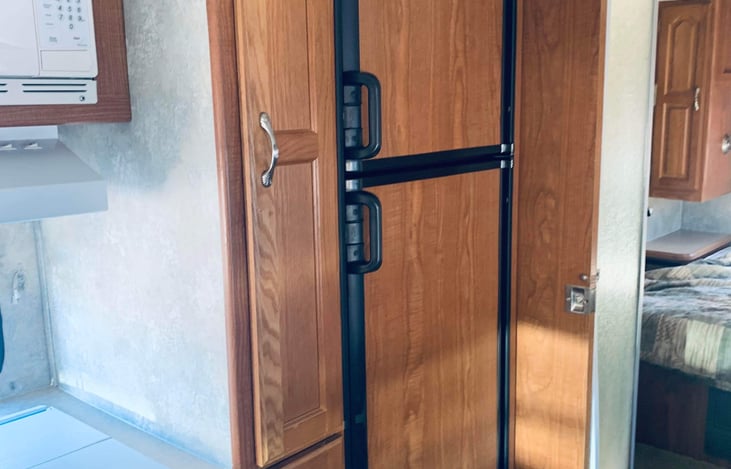 Gas/Electric Range/Fridge