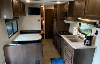 2019 Starcraft Autumn Ridge Outfitter 26BH