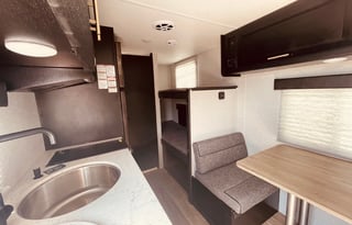 **Top Deals RV Rentals+Pet friendly+Beach & Park**