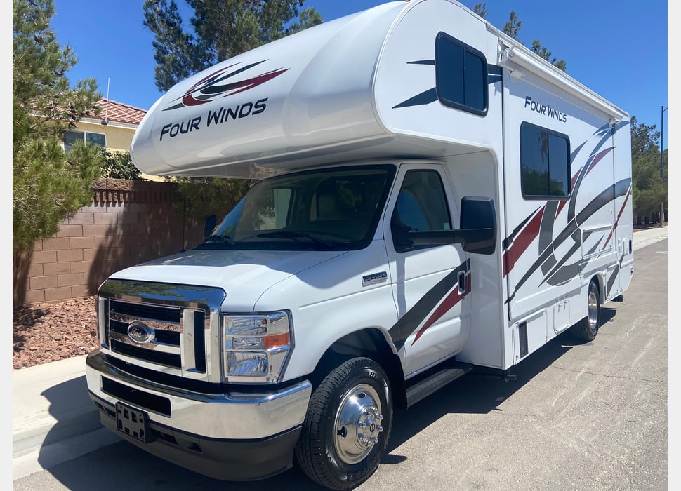 Class C Motor Home rentals in Las Vegas