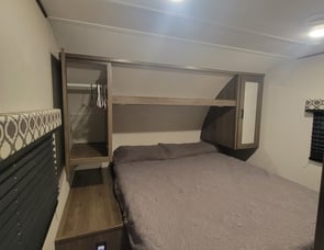 Prime Time RV Tracer 27BHS