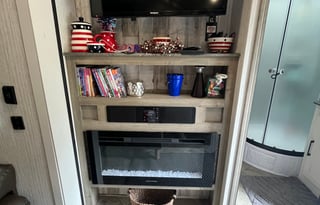 Rolling Retreat RV Rental