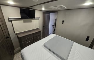 2021 Solitude 375RES-R