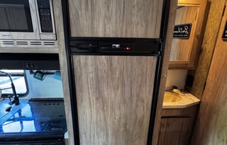 2018 Forest River RV Sunseeker LE 2250SLE Chevy