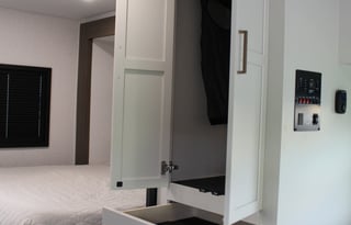 Cozy 23' Class C Motorhome | Sleeps 5
