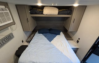 Redwood - Cozy Couples Camper (Sleeps 4-6)