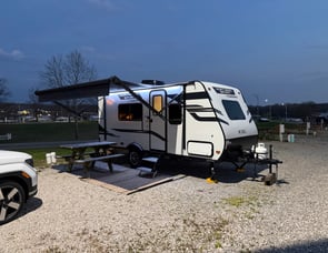 Coachmen RV Northern Spirit Bijou 18RBB