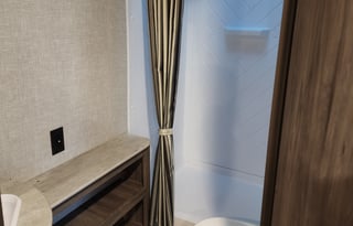 2021 CrossRoads RV Zinger Lite